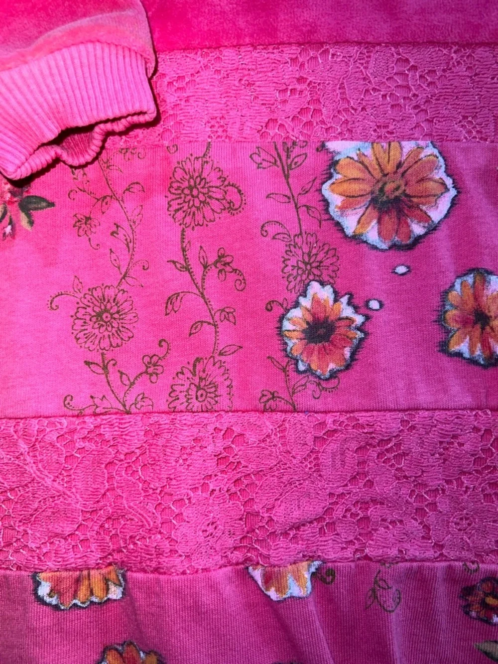 Vintage Kids stamp Hot Pink Crewneck 1 Piece with velour Top and Lace Trim​